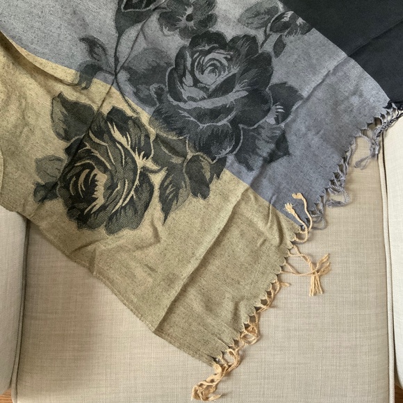 MELANIE LYNE Floral Neutral Coloured Scarf - Picture 1 of 6